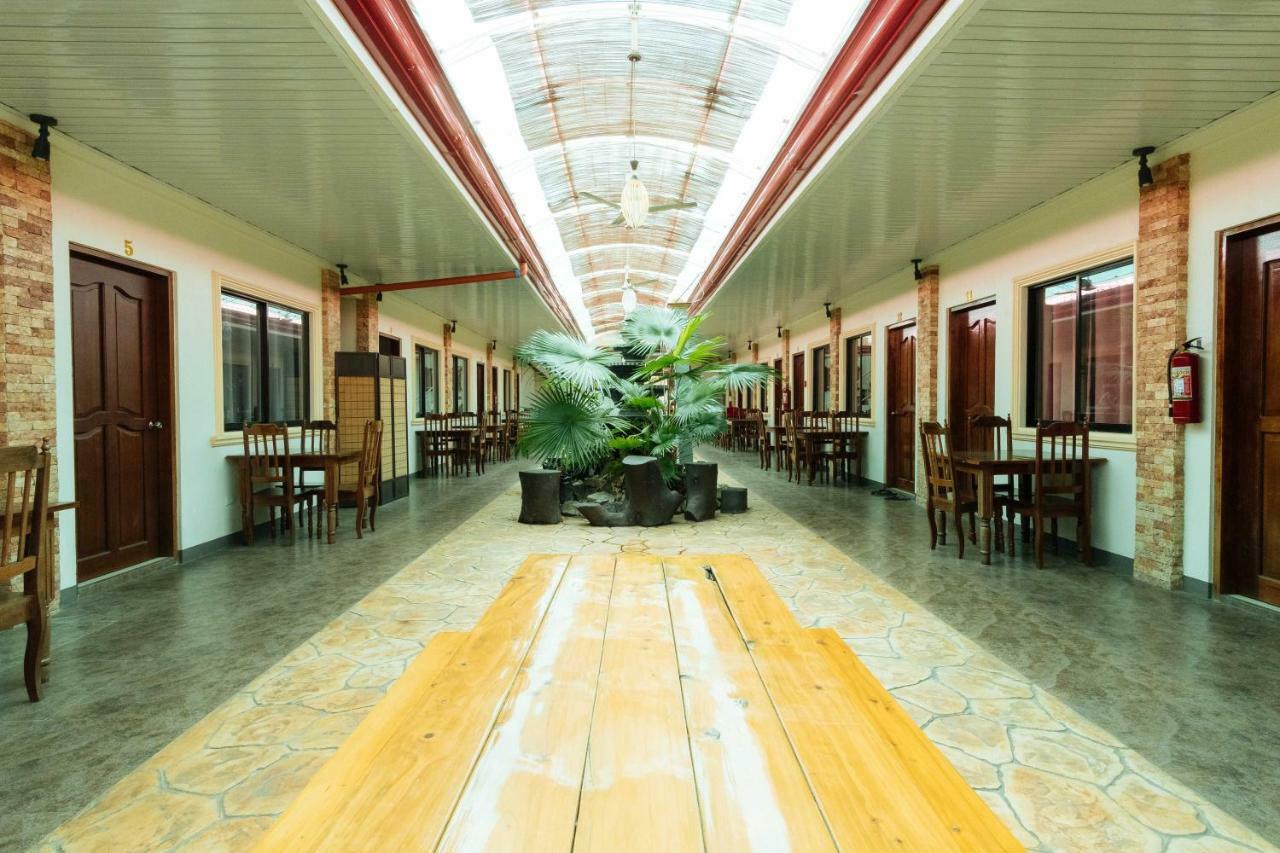 Reddoorz Premium Near Pristine Beach Puerto Princesa Extérieur photo
