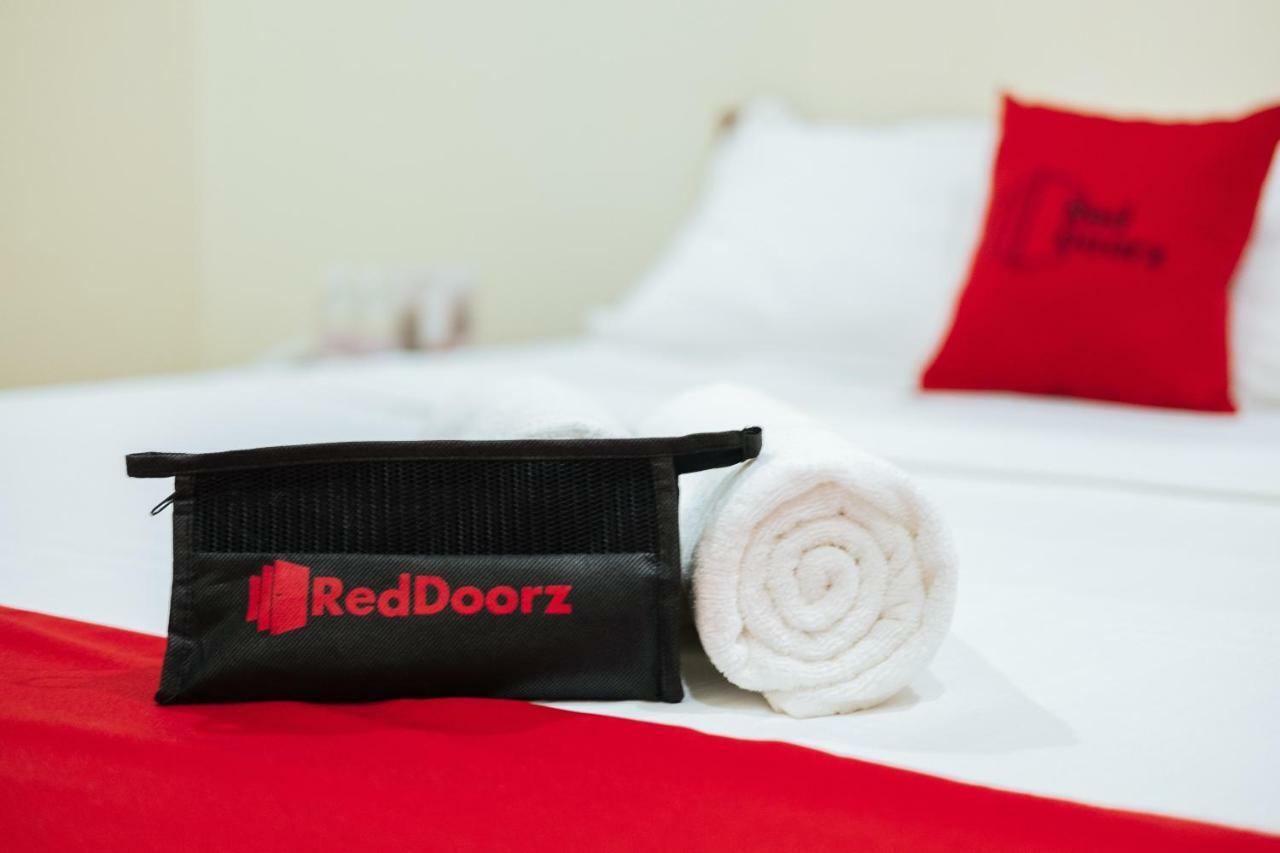 Reddoorz Premium Near Pristine Beach Puerto Princesa Extérieur photo
